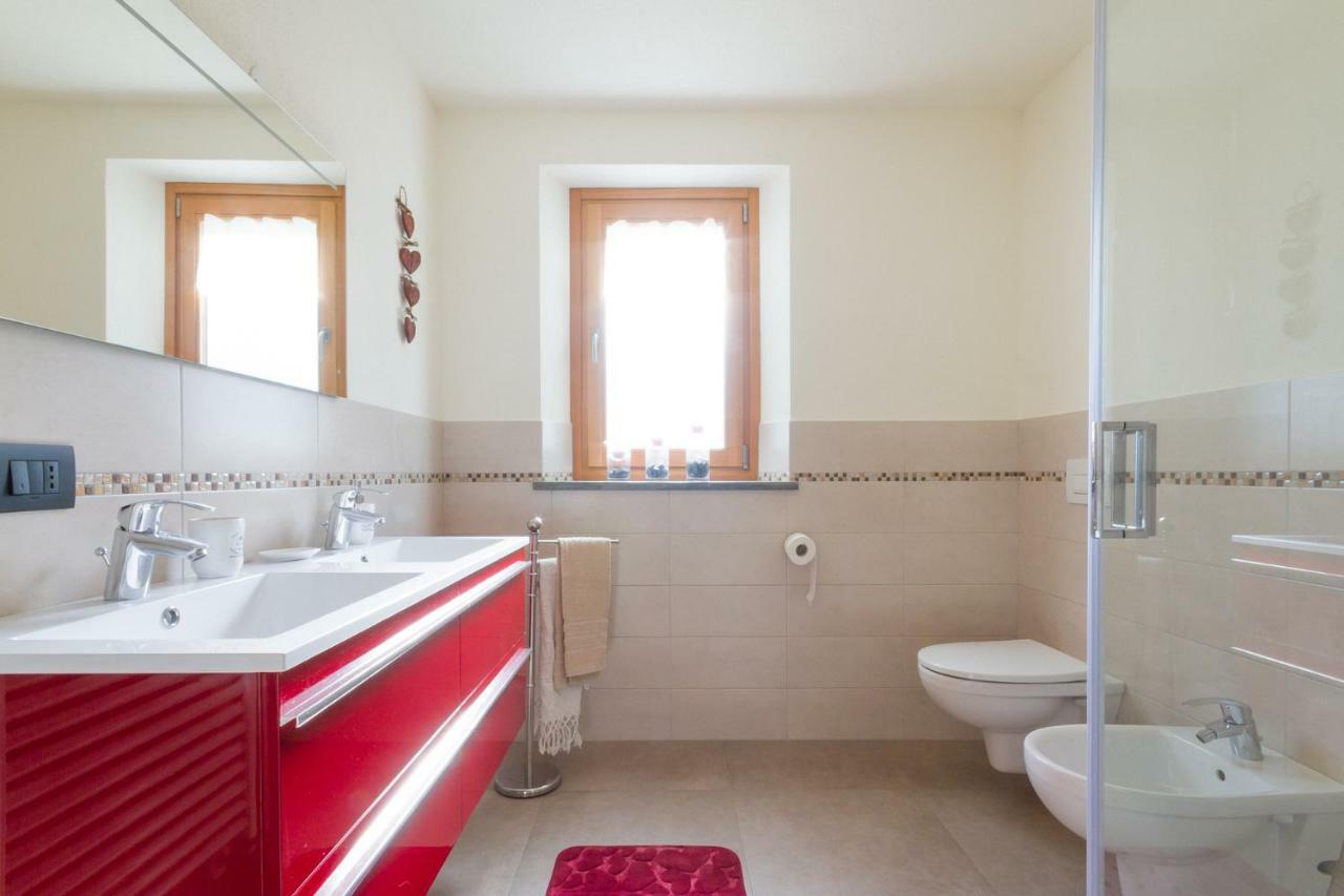 Apartamento La Casa Di Alfredo E Virginia Aosta Exterior foto