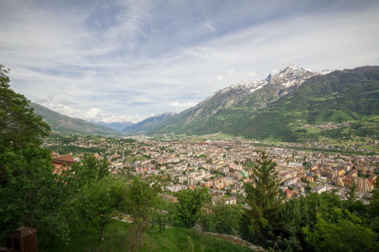 Apartamento La Casa Di Alfredo E Virginia Aosta Exterior foto